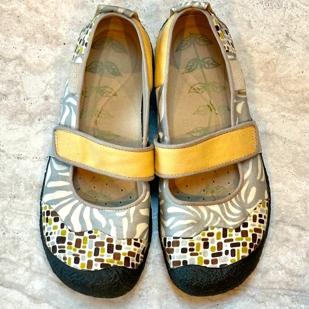 Keen Mary Jane shoes - women's size 40.5 European or 10 US